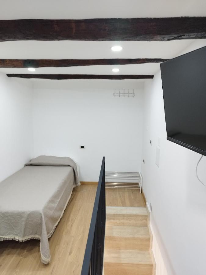 Apartamento Il Rifugio Del Conte Nápoles Exterior foto